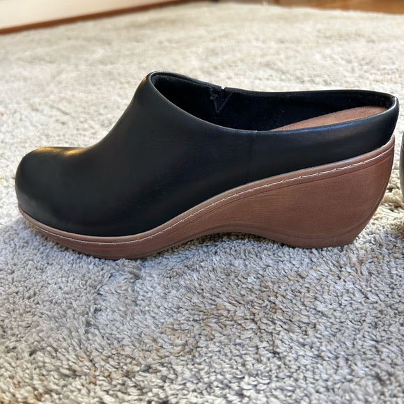 SoftWalk Madison Clogs/Mules/Slip-ons - Picture 5 of 8